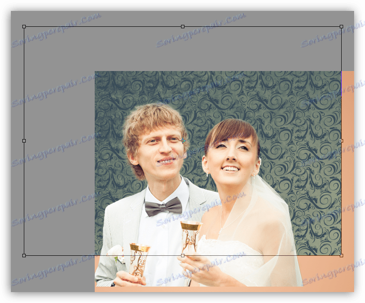 Umístění textura tapety na dokument při zdobení fotografie ve Photoshopu