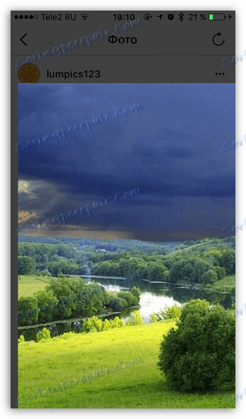 Zúženie fotografie v aplikácii Instagram na smartphone