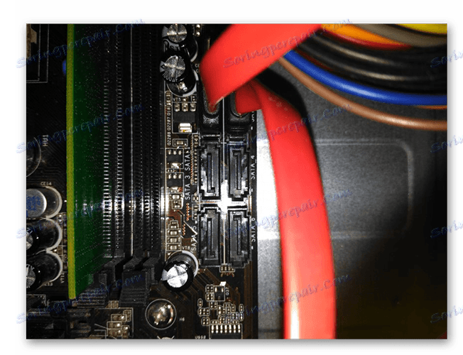 Процесът на свързване на SSD устройство към компютър