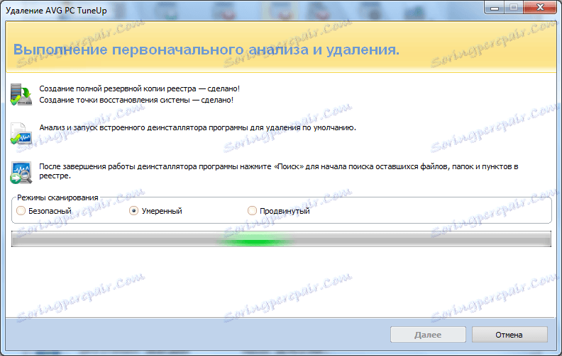 Proces skenování přítomnosti zbytkových souborů programu AVG PC TuneUp pomocí nástroje Revo Uninstaller