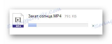 Чекајући преузимање видео снимка са рачунара на писмо на веб локацији Иандек Маил сервиса