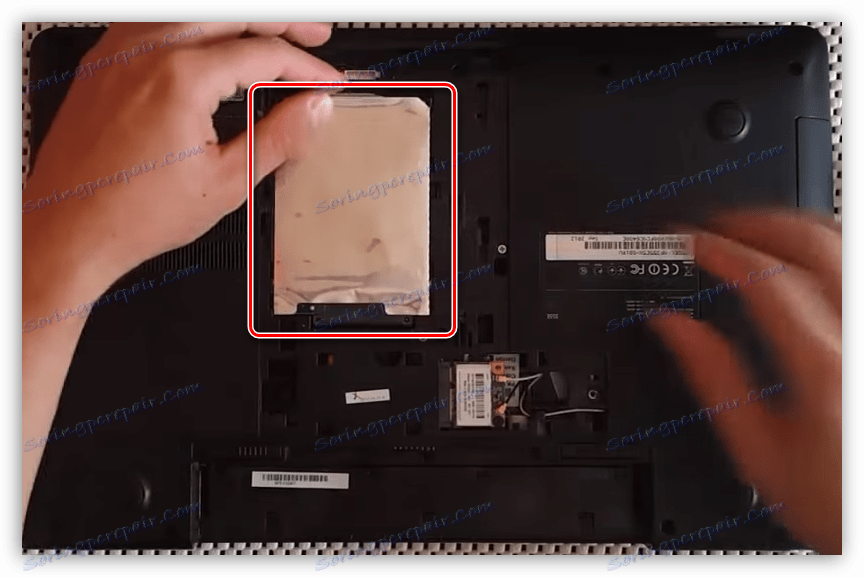 فصل القرص الثابت على كمبيوتر محمول Samsung NP35