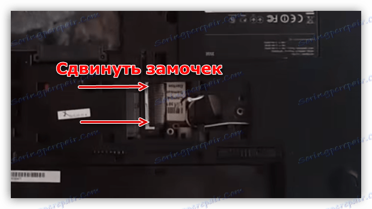 فصل كابل لوحة المفاتيح على كمبيوتر محمول من طراز NX-SX من طراز Samsung NP35