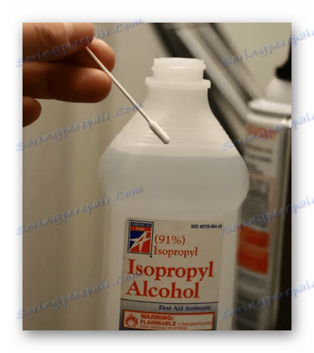 Uporaba vata in izopropilnega alkohola