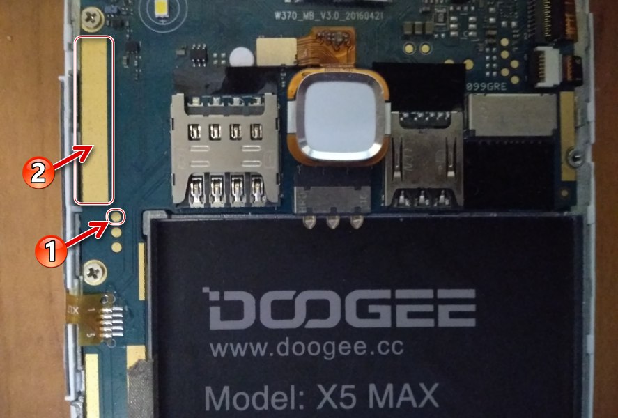 Umiestnenie testovacieho bodu Doogee X5 MAX na základnej doske na rozdelenie