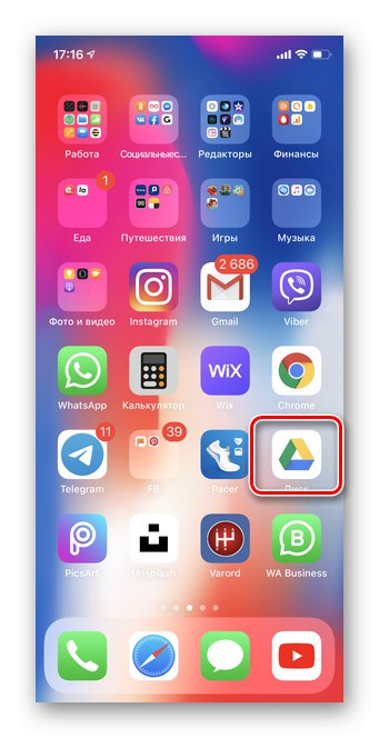 Отворете приложението Google Drive, за да изтриете файлове чрез мобилното приложение Google Drive за iOS