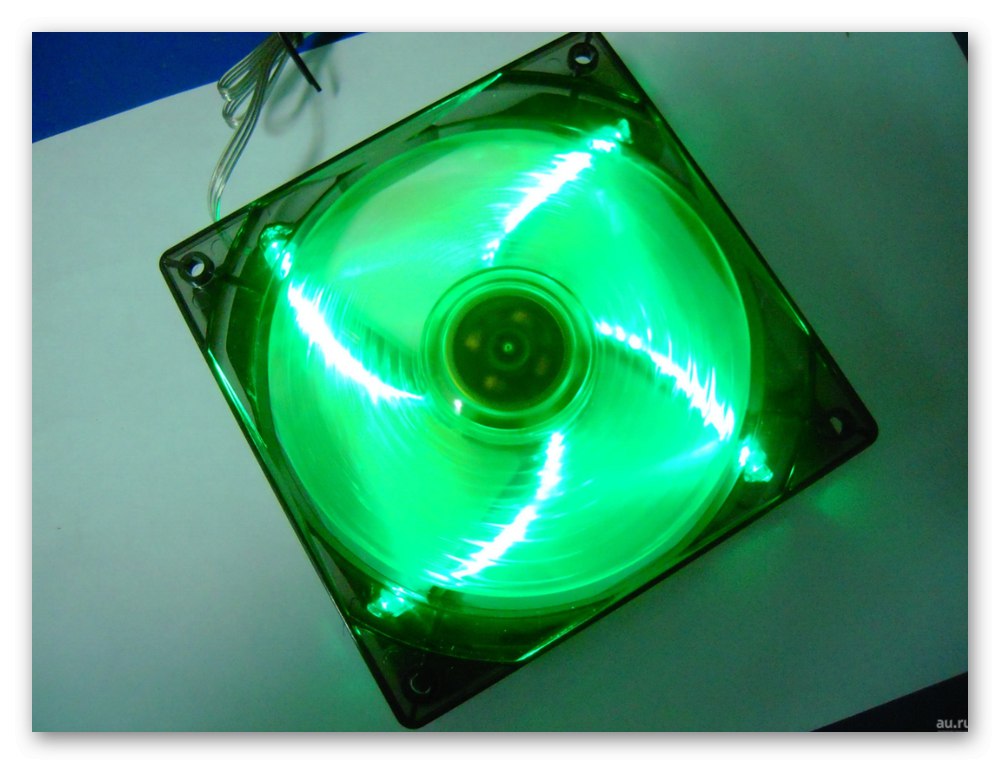 Охладител с LED подсветка
