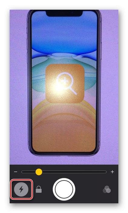 Включете светкавицата в приложението Loupe на iPhone