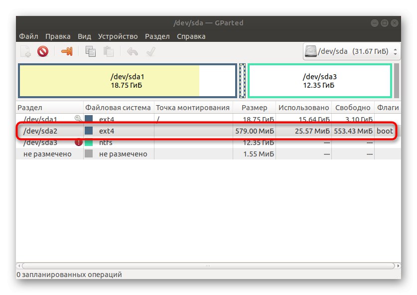 Wybór partycji lub dysku w narzędziu GParted w systemie Linux do zamontowania