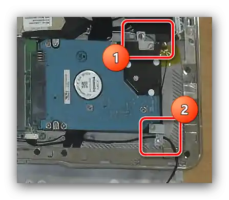 Uklonite tvrdi disk za rastavljanje prijenosnog računala MSI X370 MS-1356