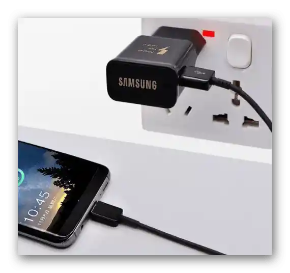 Podłączenie urządzenia Samsung do ładowarki