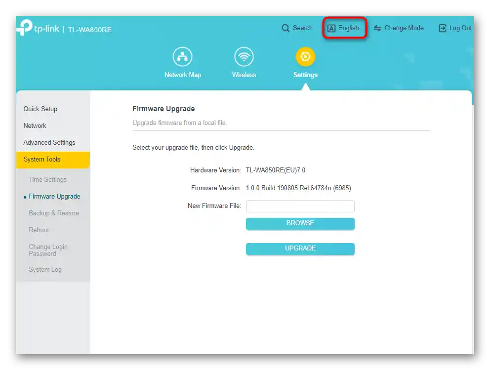 Prechod k výberu jazyka webového rozhrania zosilňovača TP-Link TL-WA850RE pre jeho ďalšie nastavenie